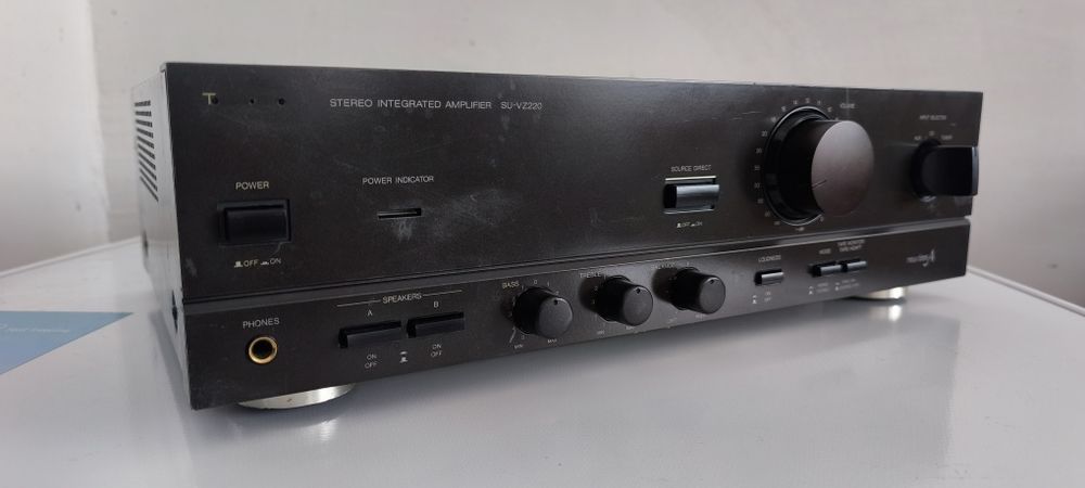 Стерео усилвател TECHNICS SU-VZ22
new class A

Стерео интегриран усилвател.  
Външен вид приличен.
Лицев панел с драскотини. 
Технически работи идеалн
