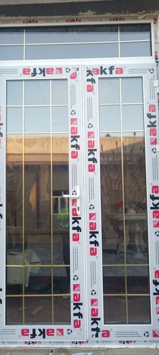 Устанавливаем окна и двери АКФА