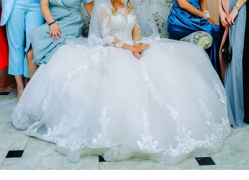 Платье свадебное