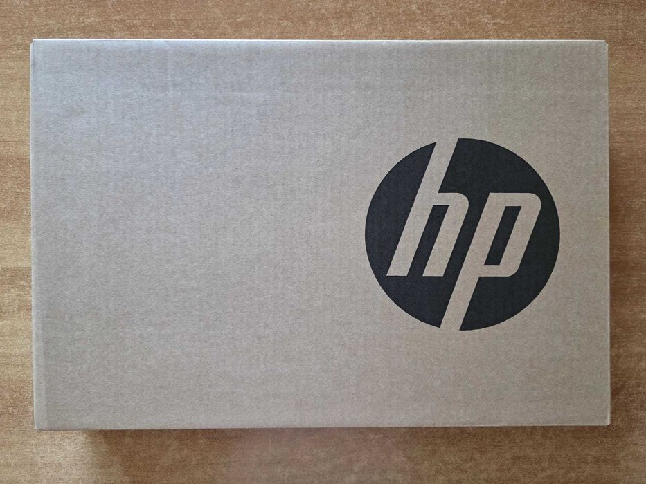 Laptop HP 14s-fq0002sl AMD Ryzen 5 4500U 14" 8GB 256GB SSD Sigilat