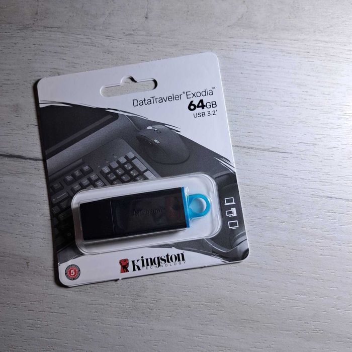 Флашпамет Kingston, 64 GB