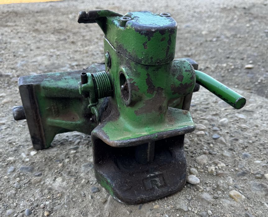 cupla remorcare automata John Deere