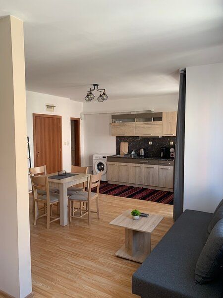 Дава се под наем Едностаен апартамент в Несебър - 55 кв.м за 357 € - Снимка #2