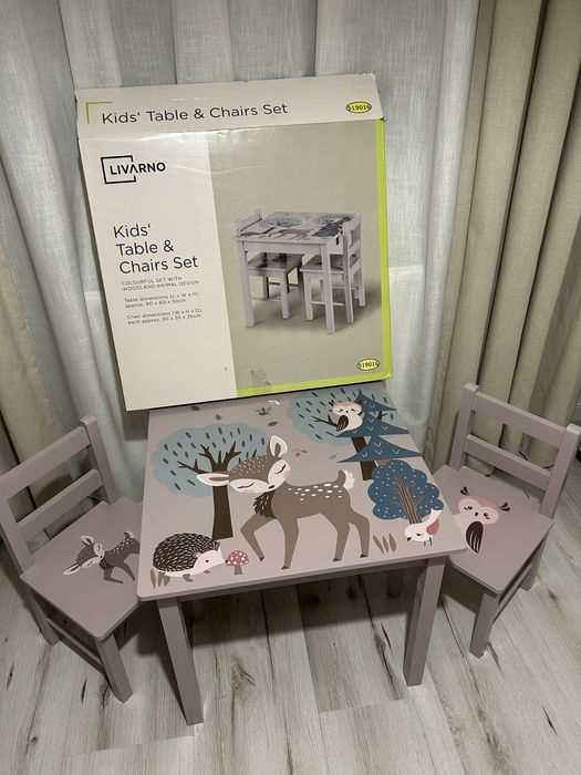 Masuta cu scaune noi