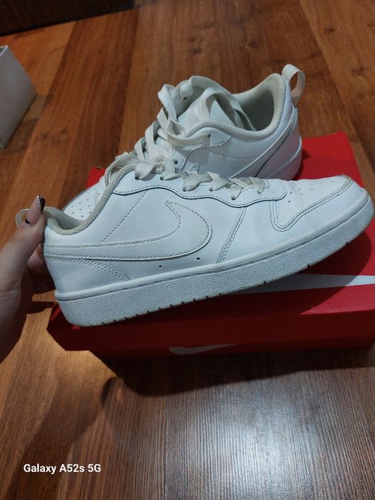Adidasi nike dama