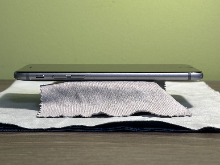 Apple iPhone 6, Space Gray, 16 GB