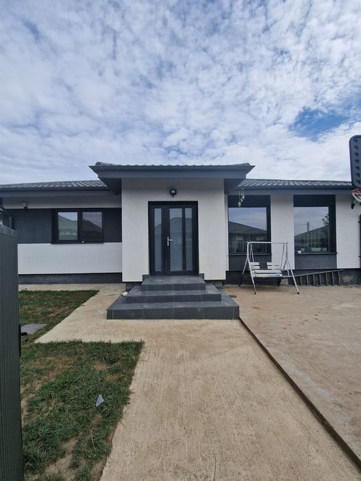 Proprietar, vănd casă în Aroneanu, an construcție 2021