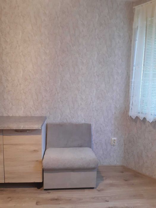 Дава се под наем Тристаен апартамент в Бургас, Център - 85 кв.м за 459 € - Снимка #4