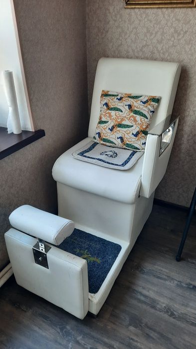 Продам педикюрное кресло