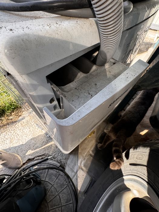 Продам машинку, рабочая