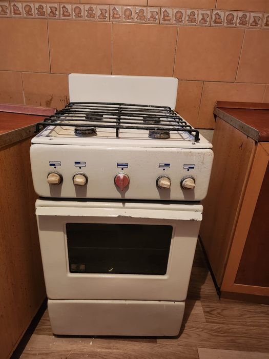 Газовая плита с духовкой