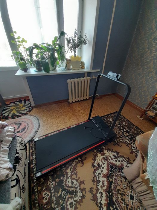 Продам беговую дорожку