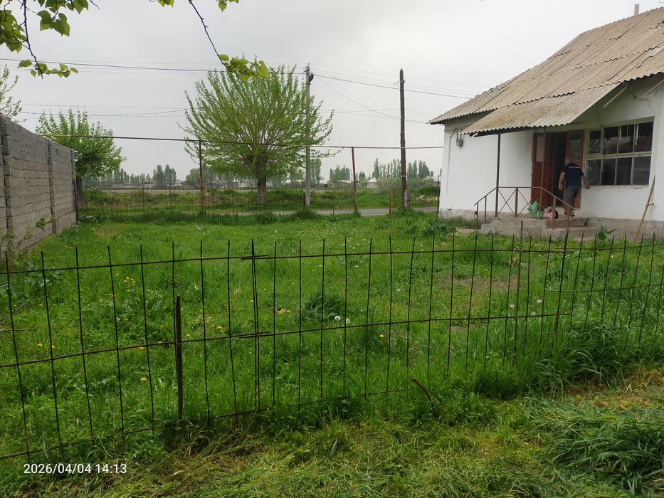 Уй сотилади 10соток ер билан