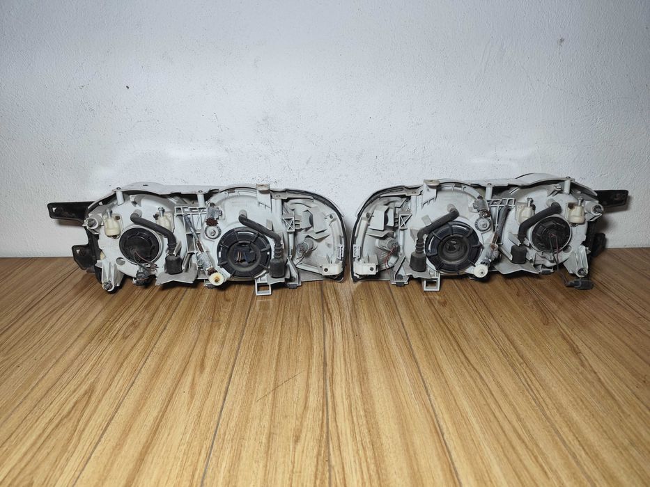 Фары 2шт Nissan Cedric Gloria Y33 95-97г Ниссан Цедрик Глория 33 перед