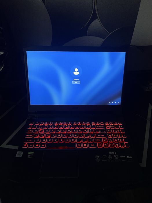 Acer Nitro 5 GTX 1650 i5 10300h