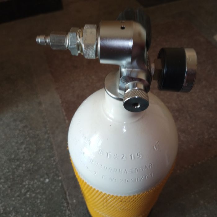 Продавам желязна бутилка - 1 брой - 5L - 300 BAR - АТМОСФЕРИ работно налягане