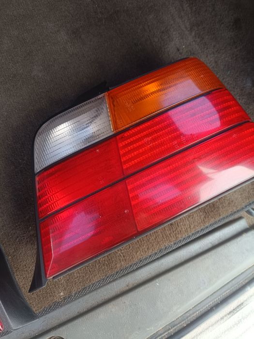 Продам фонари на БМВ е36