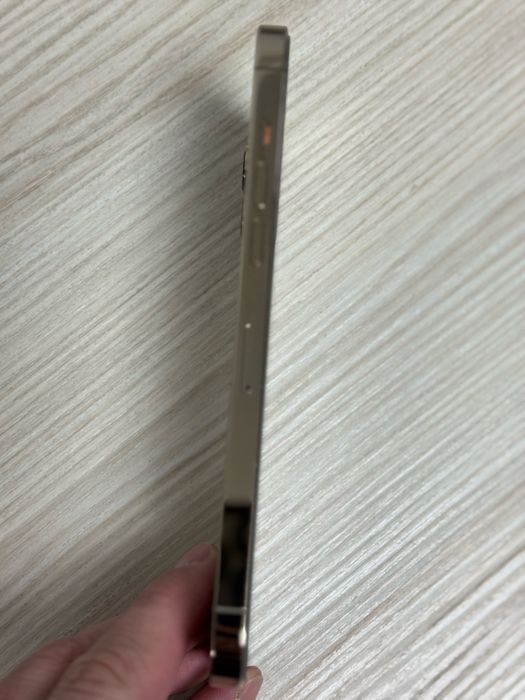 IPhone 12 pro max Gold