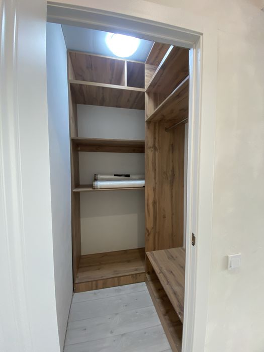 Прихожая, кухня, шкаф