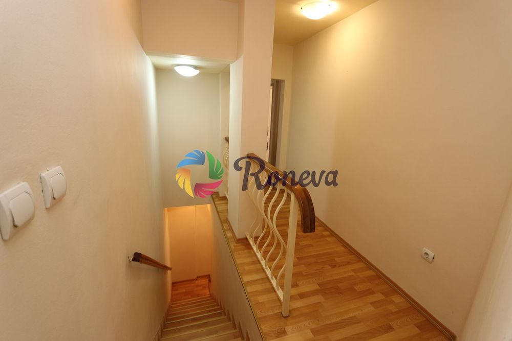 Дава се под наем Мезонет в Варна, Център - 220 кв.м за 1300 € - Снимка #8