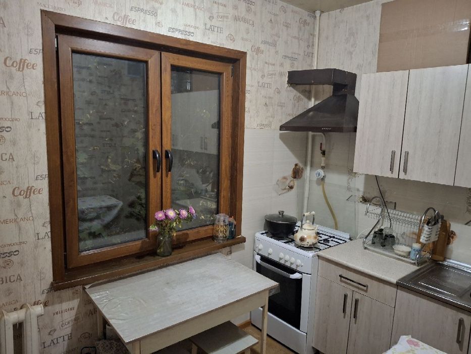 Сдаётся 1 комн.кв.Юнусабад 14 кв 3 этаж