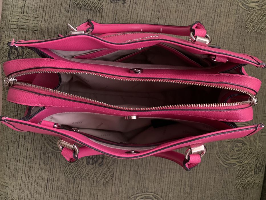 Чанта Guess,цикламено