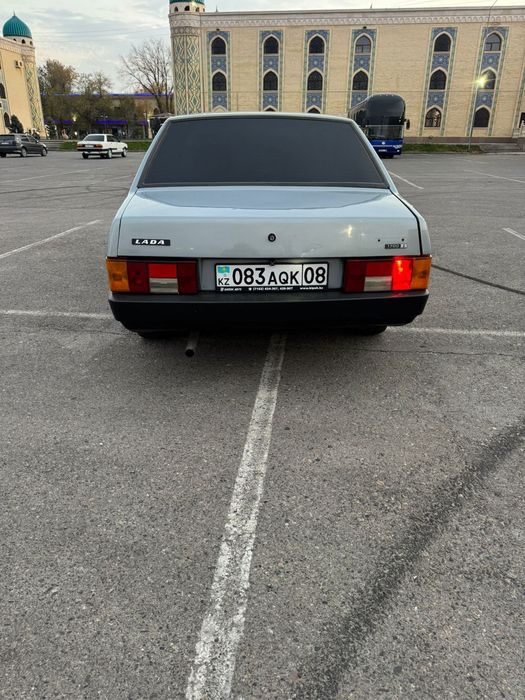 Машина ваз 2199 продается