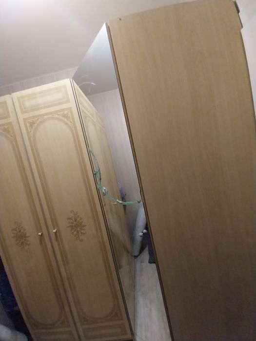 Продам шкаф  угловой