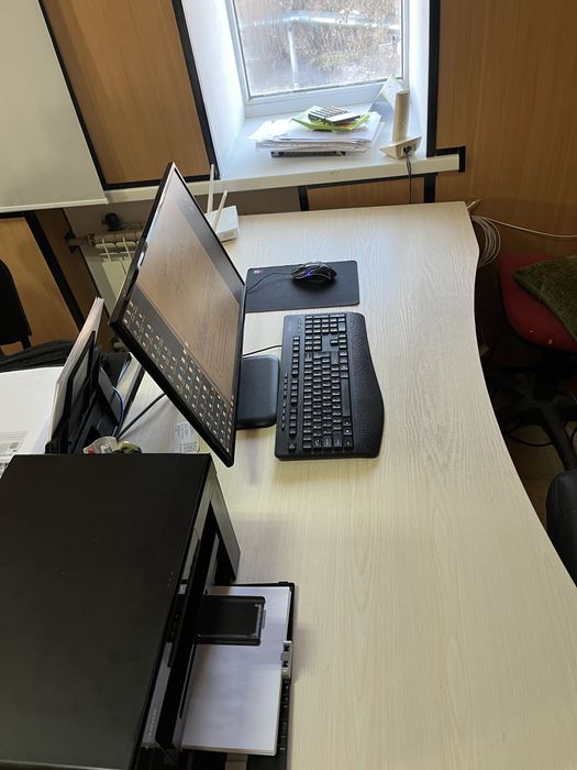 Офисная мебель продаётся