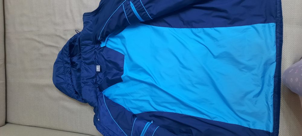 Продам зимнюю куртку