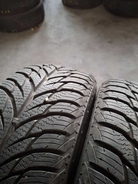 2 Anvelopele m+s 195 55 r16 Uniroyal