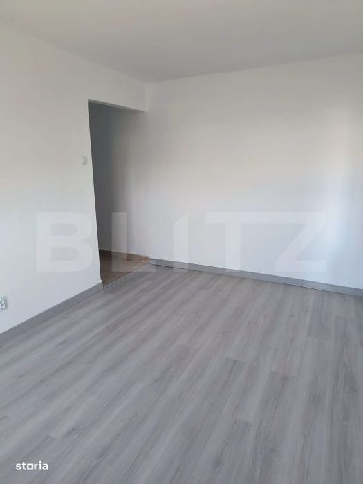 Apartament 2 camere, semidecomandat, 34 mp, zona Sud Est — fotografia 1