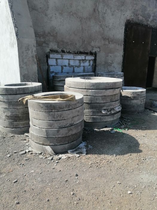 Крышки бетонные под кольца