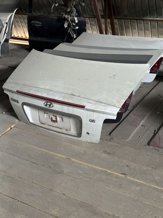 Hyundai sonata 5 крышка багажа