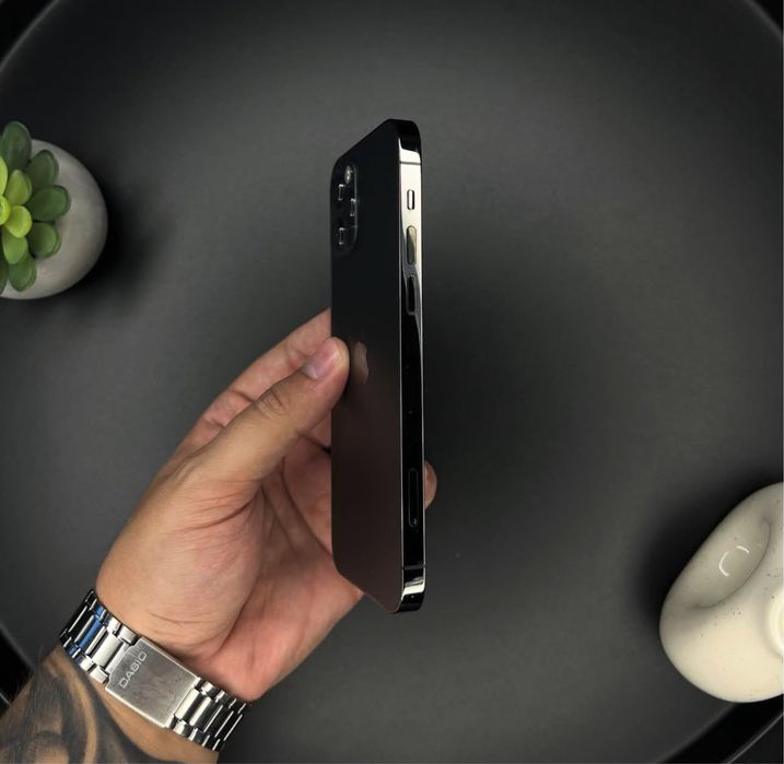 iPhone 12 PRO • 256 GB  • Liber Retea