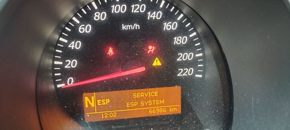 Сузуки Гранд Витара фейслифт 2009г. на части 2.4 бензин