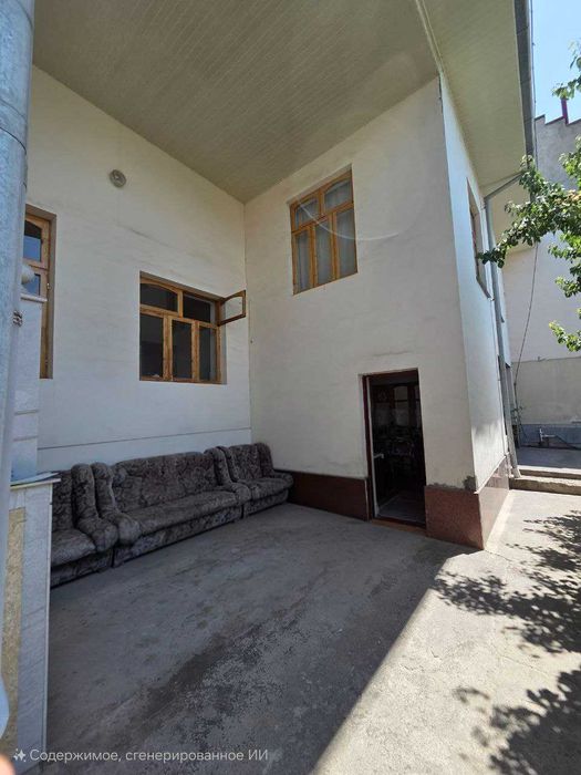 Hovli 6sotix Urikzor Mahalla 312maktabdan oldingi ko'chada joylashgan.