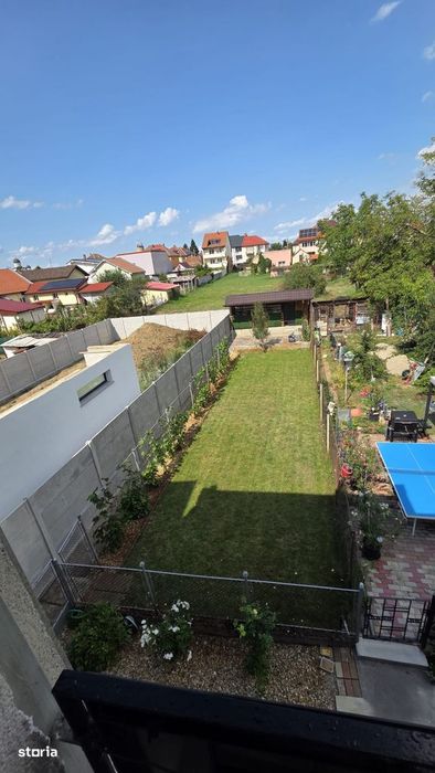 Etaj de casa cu curte si garaj – zona 9 Mai,Strandului