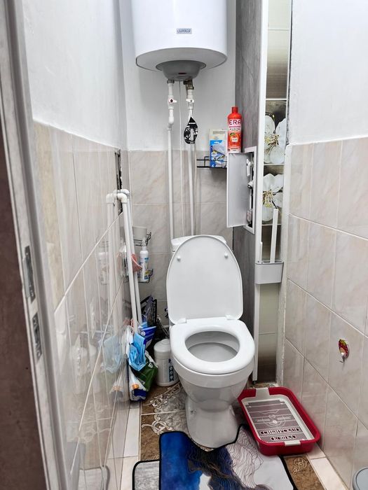 Продам 2 комн кв, 20 мкр, 2/5