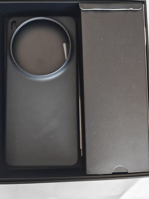 Vivo x 300 ultra global version  512/16