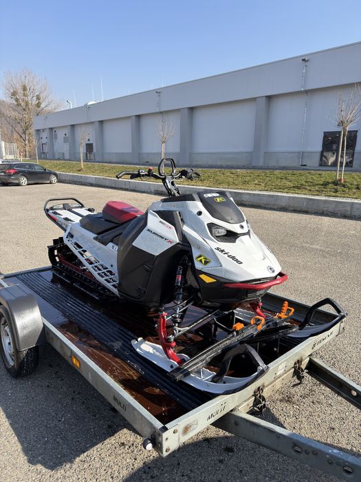 Snowmobil Ski Doo Summit X 850 Turbo R 2023