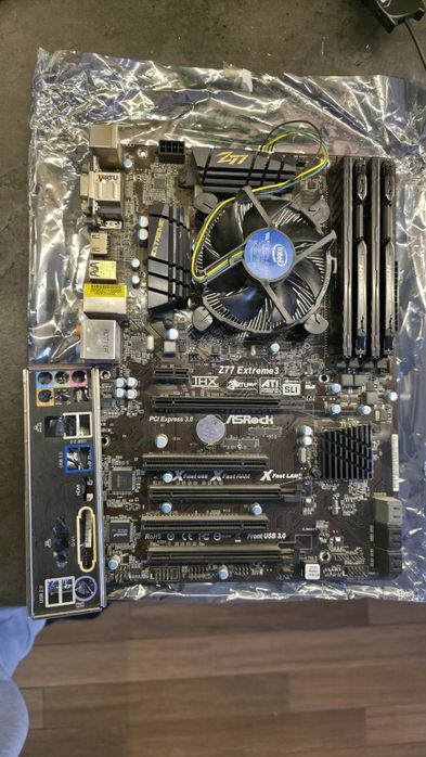 Продавам intel 3770k + asrock z77+ 32 gb+ 1060