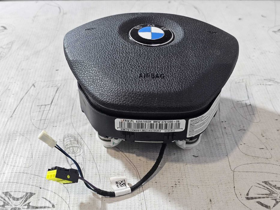 Airbag volan șofer BMW Seria 1 F20 F21 / Seria 3 F30 F31 2011-2019 2013 2.0d 105kW Cod OEM: 679133009, 6791330, 32306791330 (5E3)