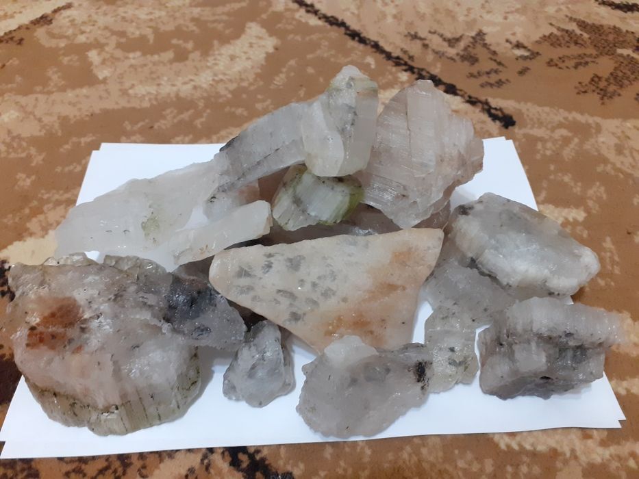 Продам камни красивые