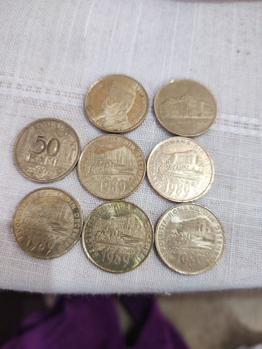 Monede vechi de colecție.