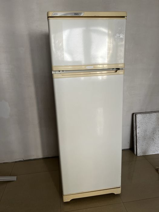 Холодильник 170 см - 28000 тг