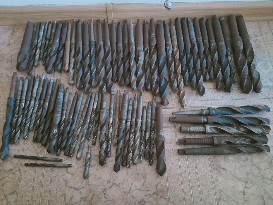 Токарные  инструменты  СССР и другое.