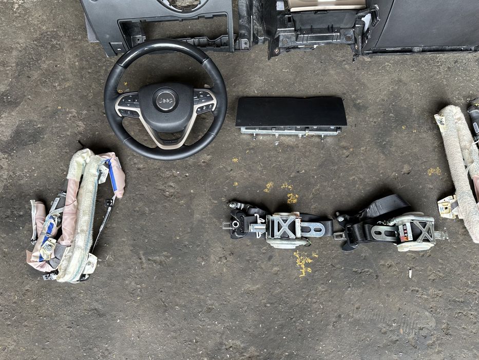 Kit airbag Jeep Grand Cherokee WK2 : Plansa / Centuri / Pasager