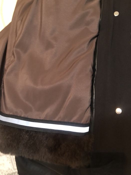 продам парку 42-48 размер