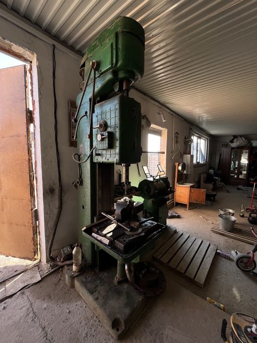 Сверлильный станок